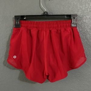 Lululemon Hotty Hot 2.5” Shorts